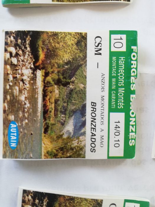 Anzóis diversos vendo