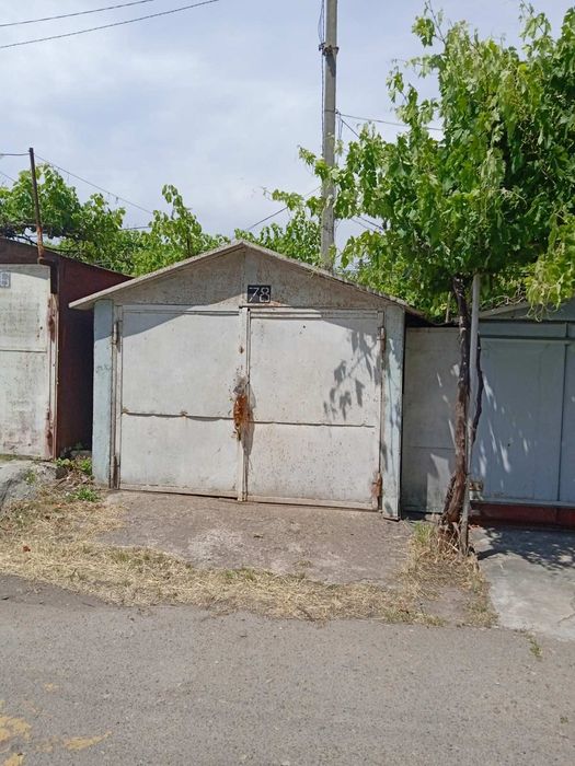 Продам гараж в лузановке