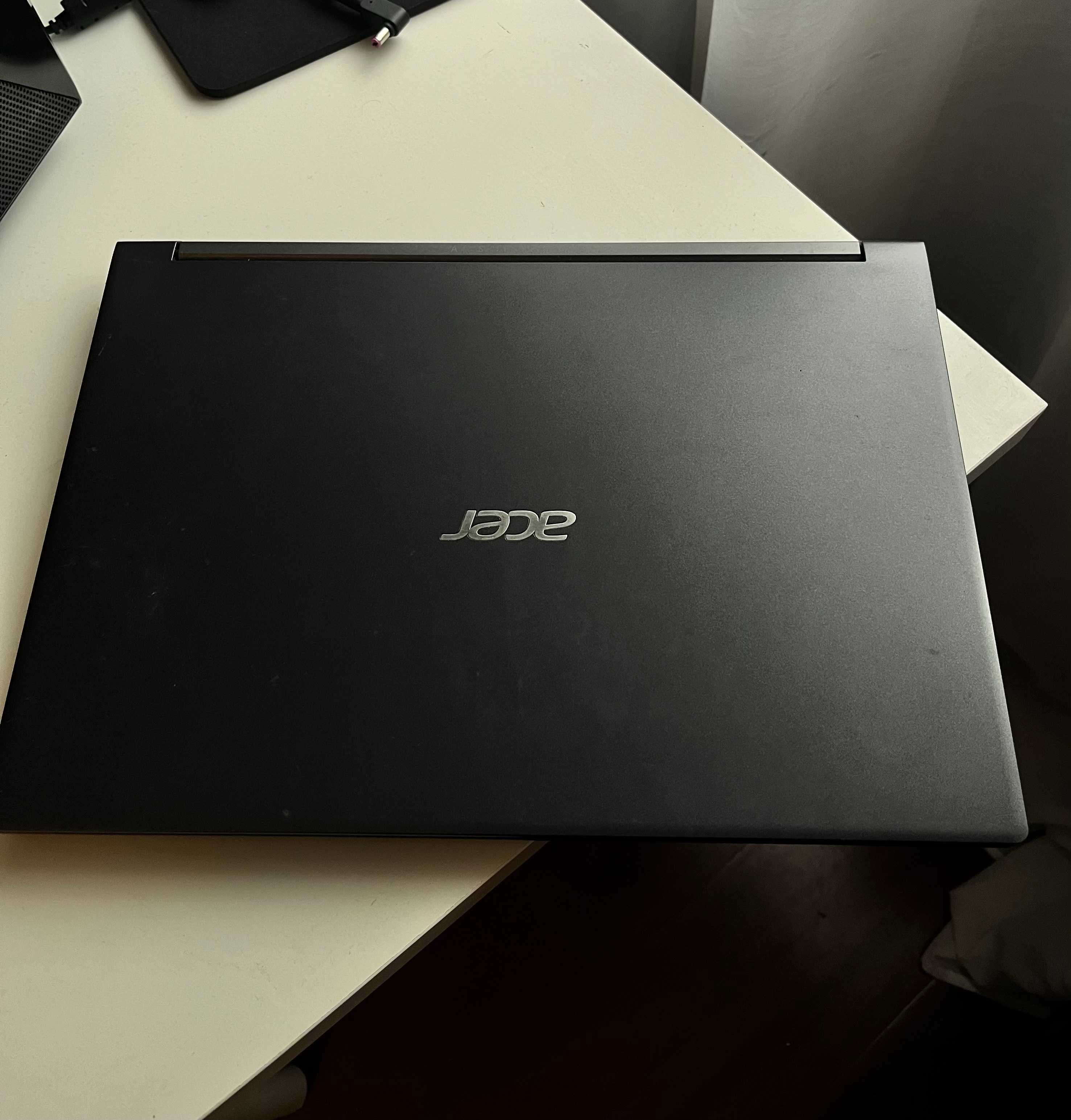 Computador Acer Aspire 7