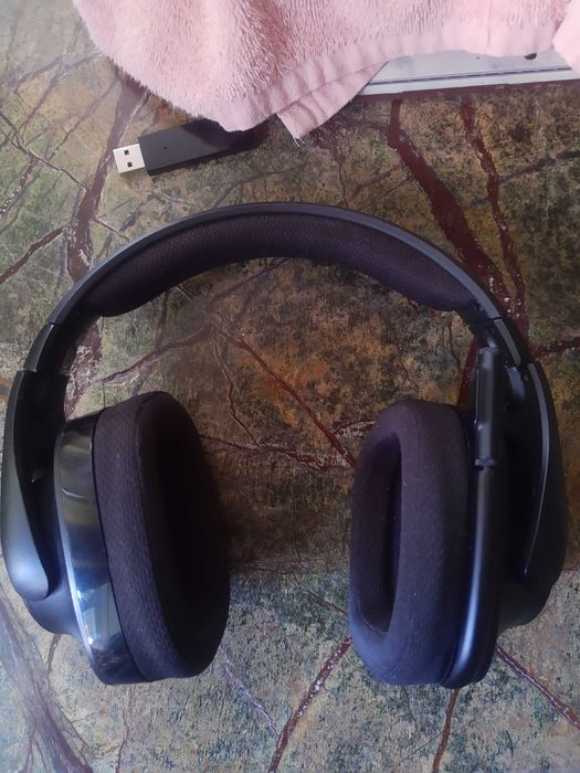 Гарнітура Logitech G533