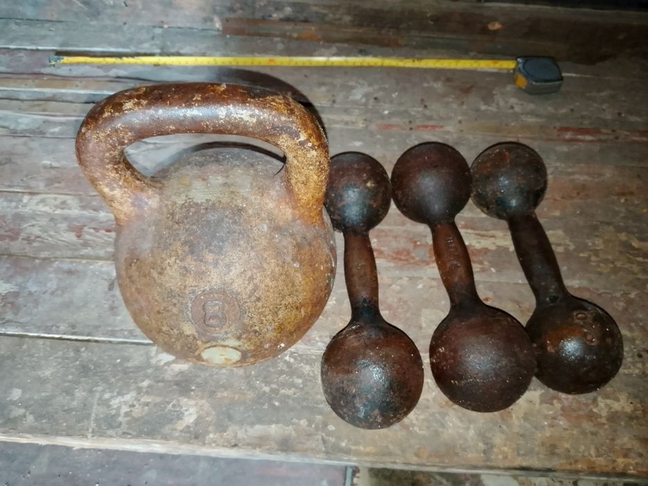 Продам гантелі 8 кг,5,4