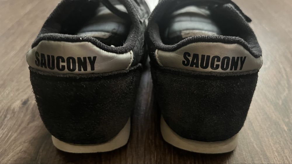 Кросівки дитячі.