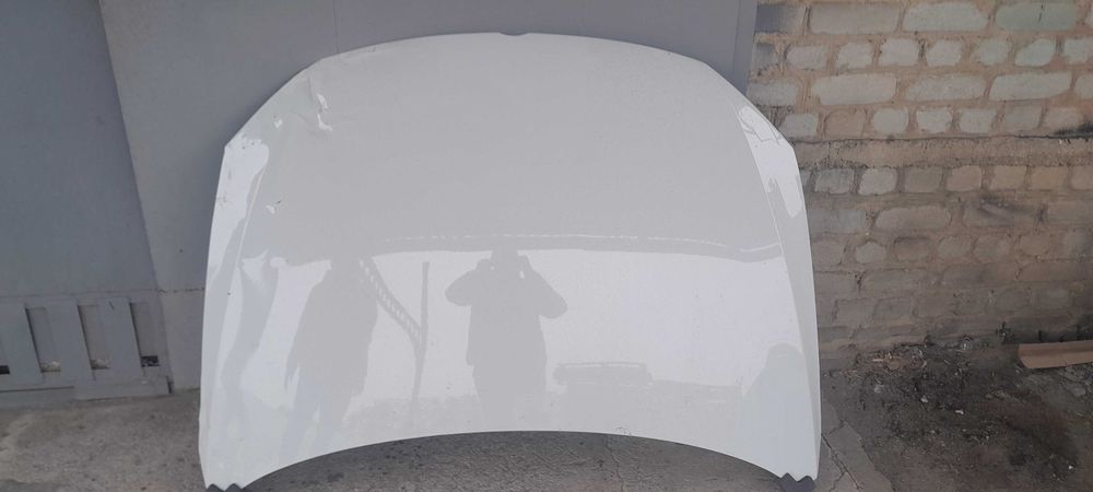 Капот Фольцваген джета 6 під відновлення