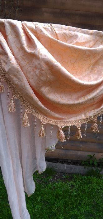 Красиві ламбрекени для залу чи вітальні, комплекти