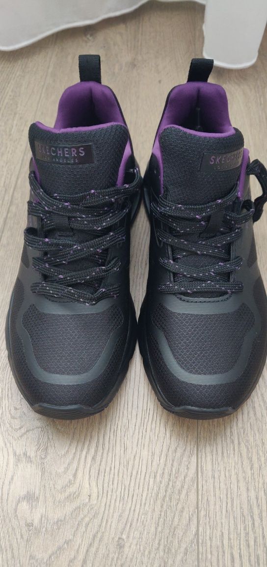 Жіночі кросівки Skechers