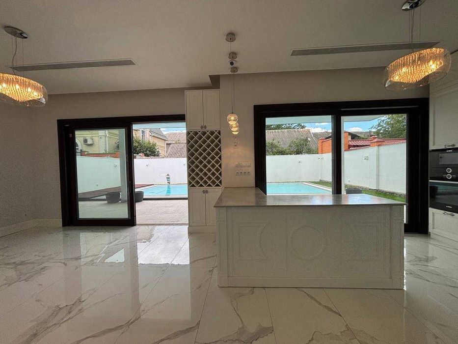 4 спальни! Бассейн и гараж! Продам уникальный дом 2017г. пр-т Гагарина