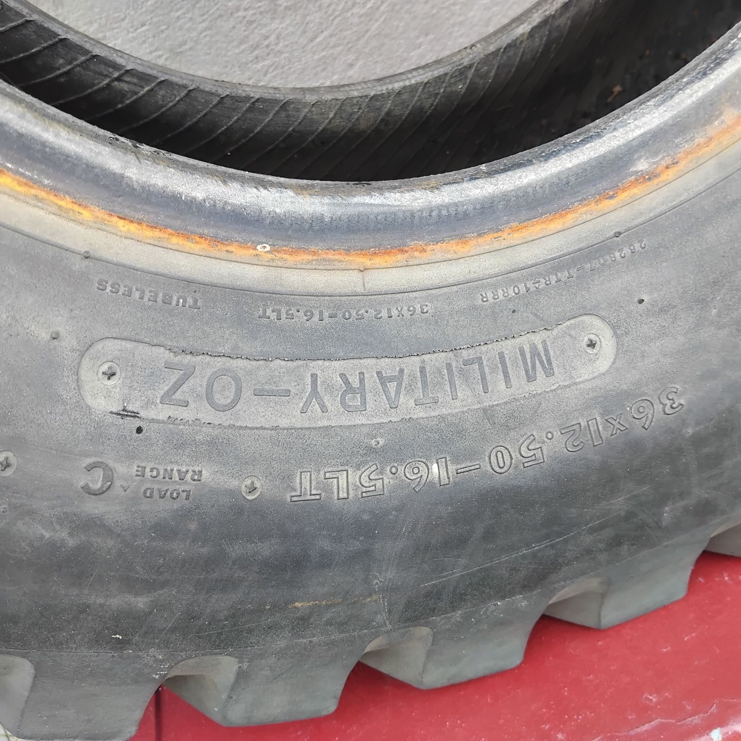 Opony Goodyear Wrangler R/T 36x12.50-16.5 Military 16.5