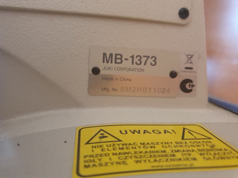 Guzikarka mb 1373