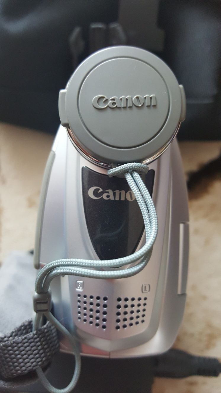 Kamera Canon MV800