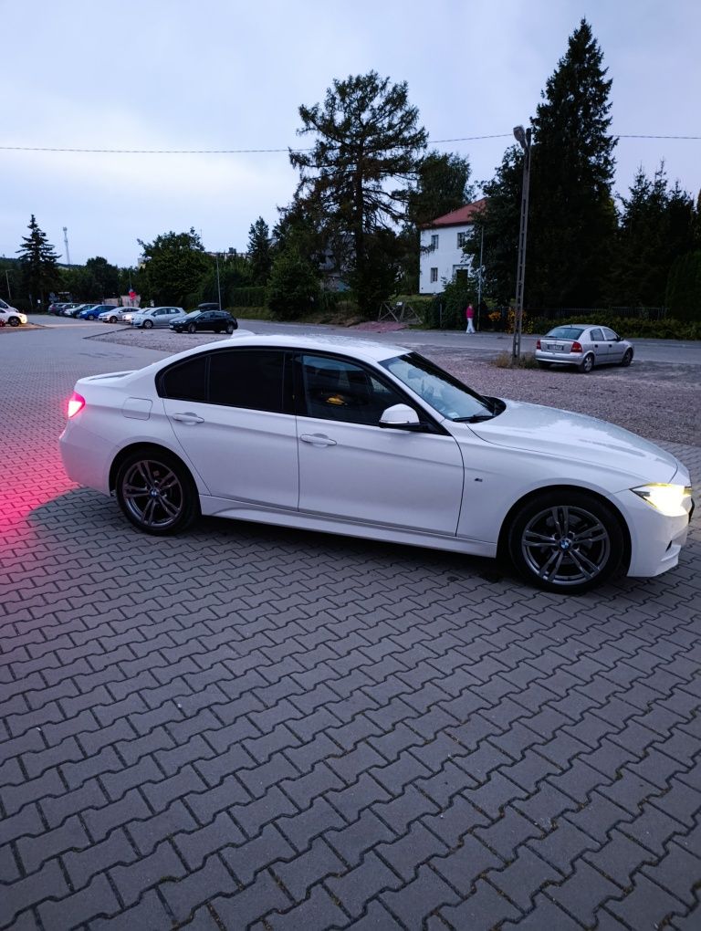 Bmw f30 330i mSport xdrive 2016 polift