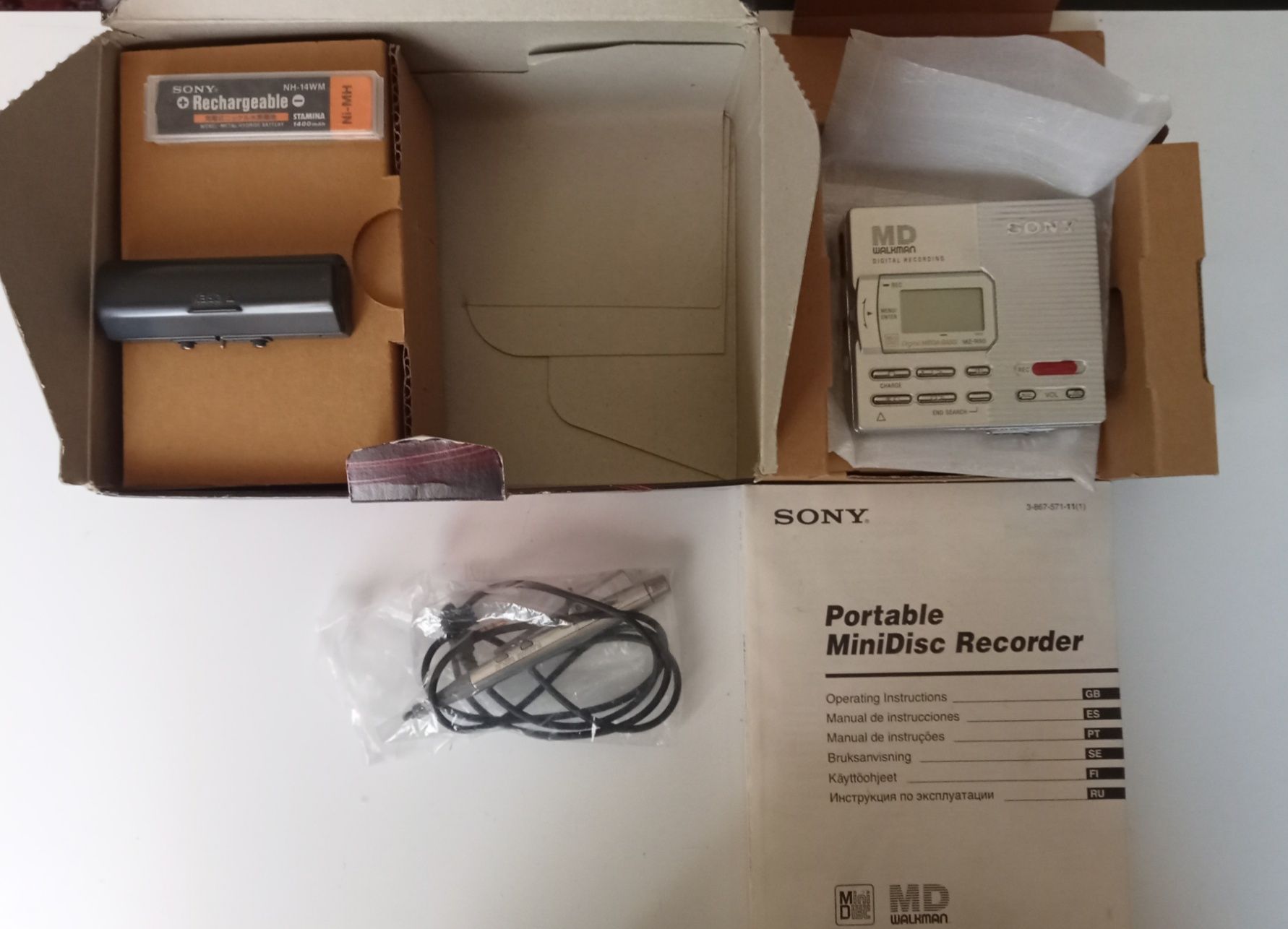 Conjunto MINIDISC MZ-R90