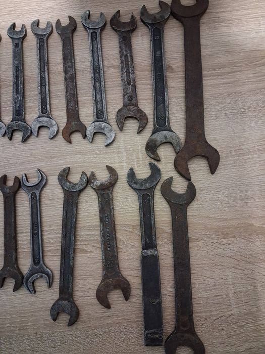 Klucze rolnicze z PRL płaskie