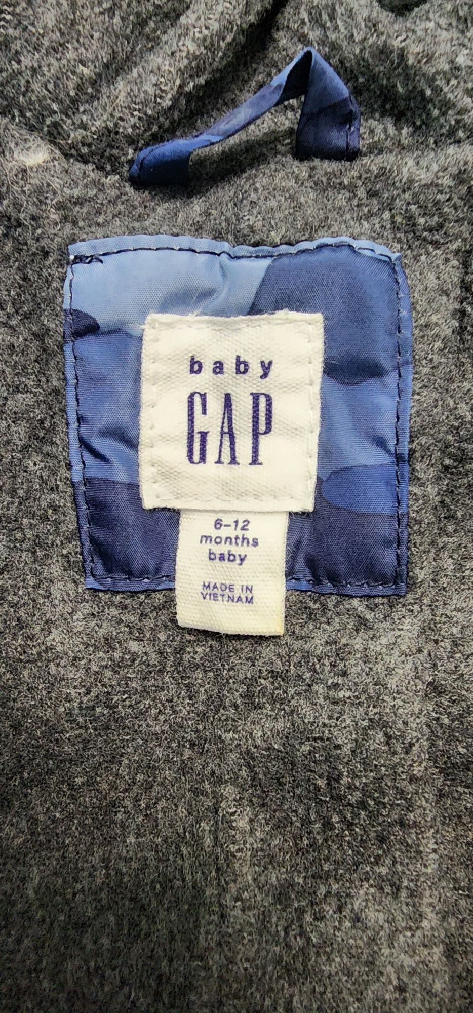 Продам зимовий комбінезон Gap