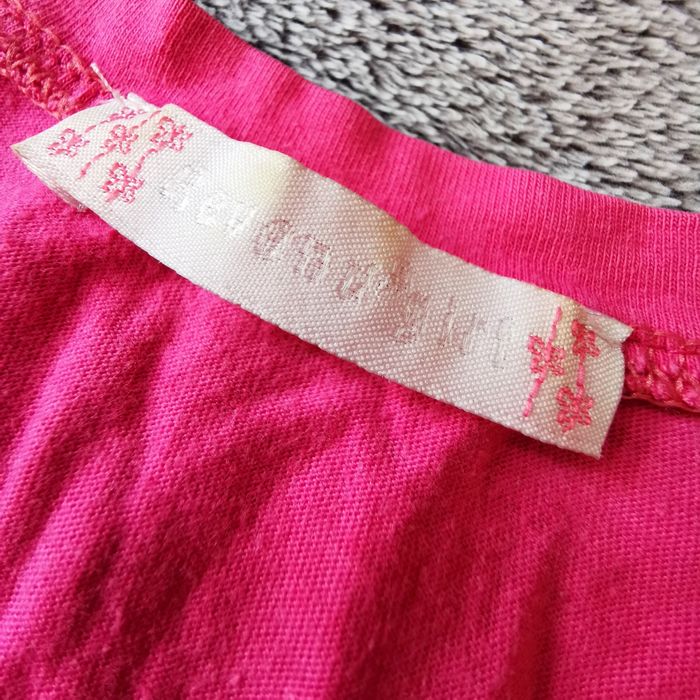 Koszulka z grafiką w trampki