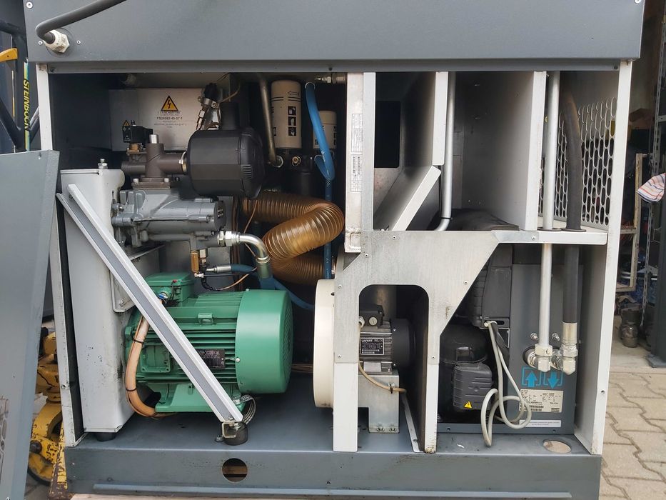 Sprężarka Śrubowa Kompresor ATLAS COPCO 15 kw  i Osuszacz