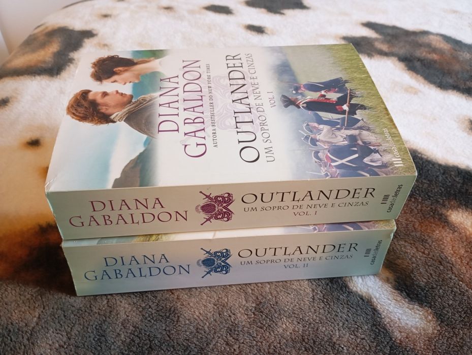 Outlander N.º 6 - Vol. I e II de Diana Gabaldon
Um Sopro de Neve e Cin