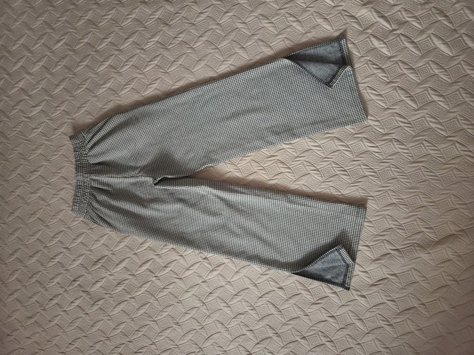 Штани палаццо, кюлоти для дівчинки