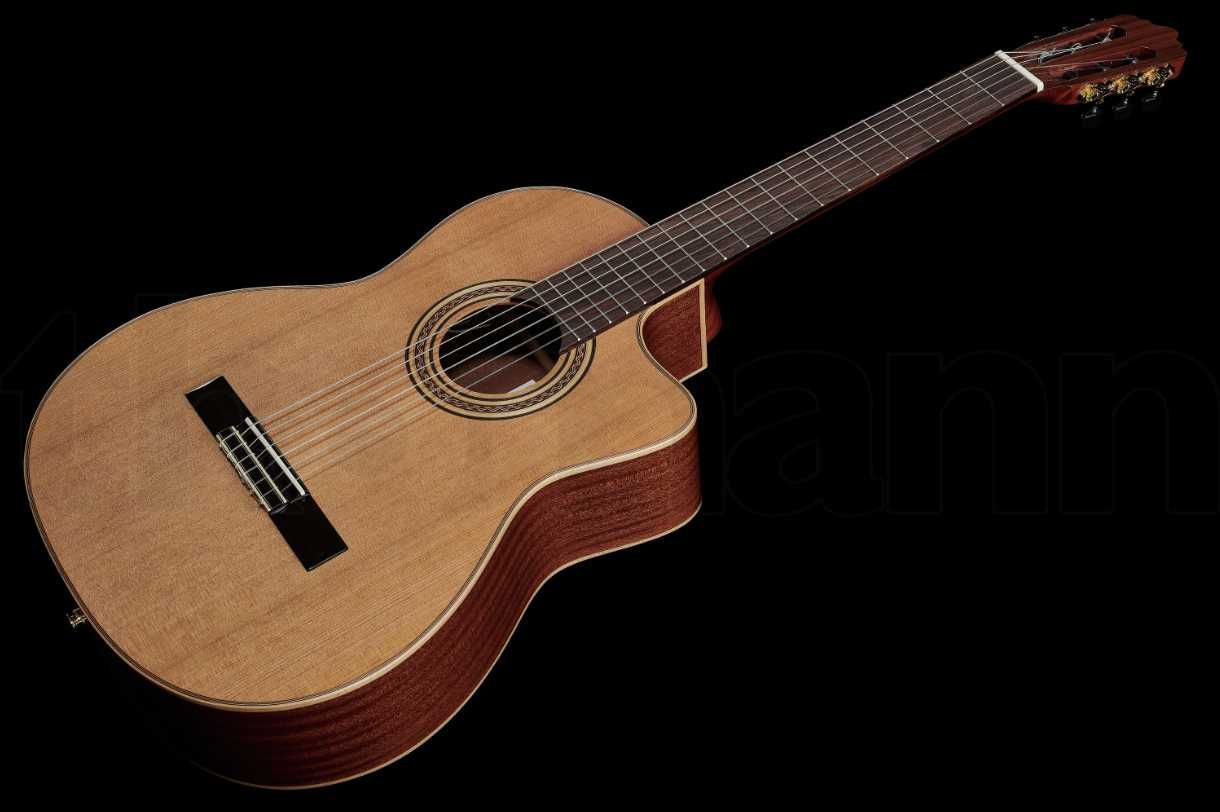 Guitarra clássica La Mancha 4/4 (Cutaway/Amplificada) Rubi C-CE