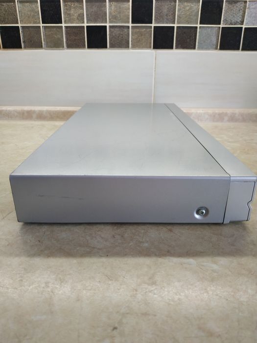 DVD плеєр Pioneer DV-490V в робочому стані