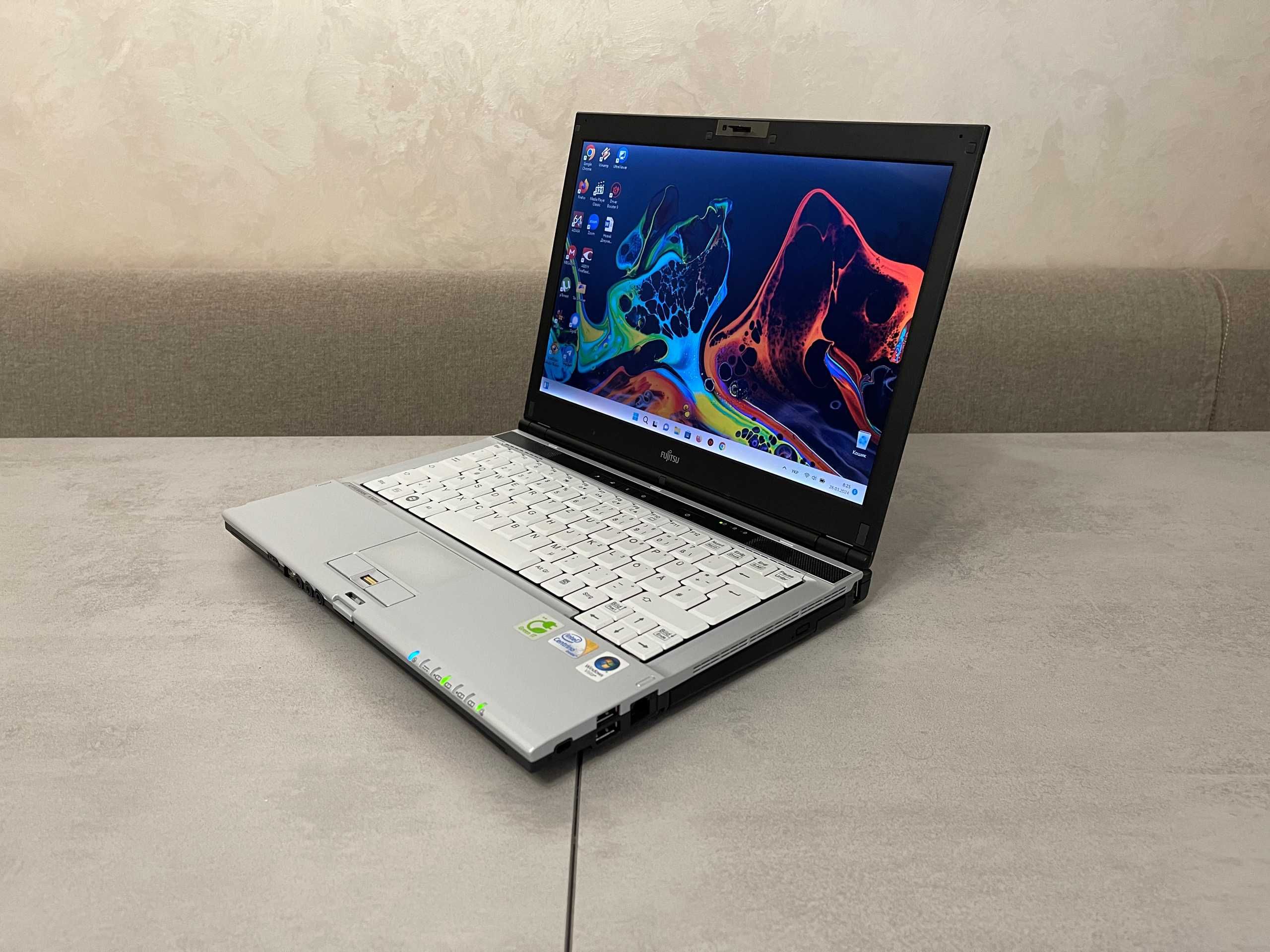Ноутбук Fujitsu Siemens LifeBook S6420, 13", Intel P8600 8GB 128GB SSD