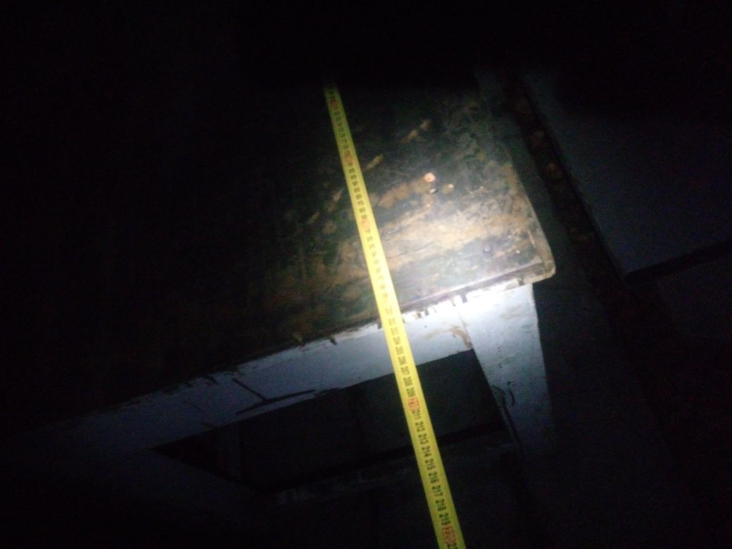 Stoł loft zabytek z wojskowego szpitale lata 60 petarda  duży ciężki