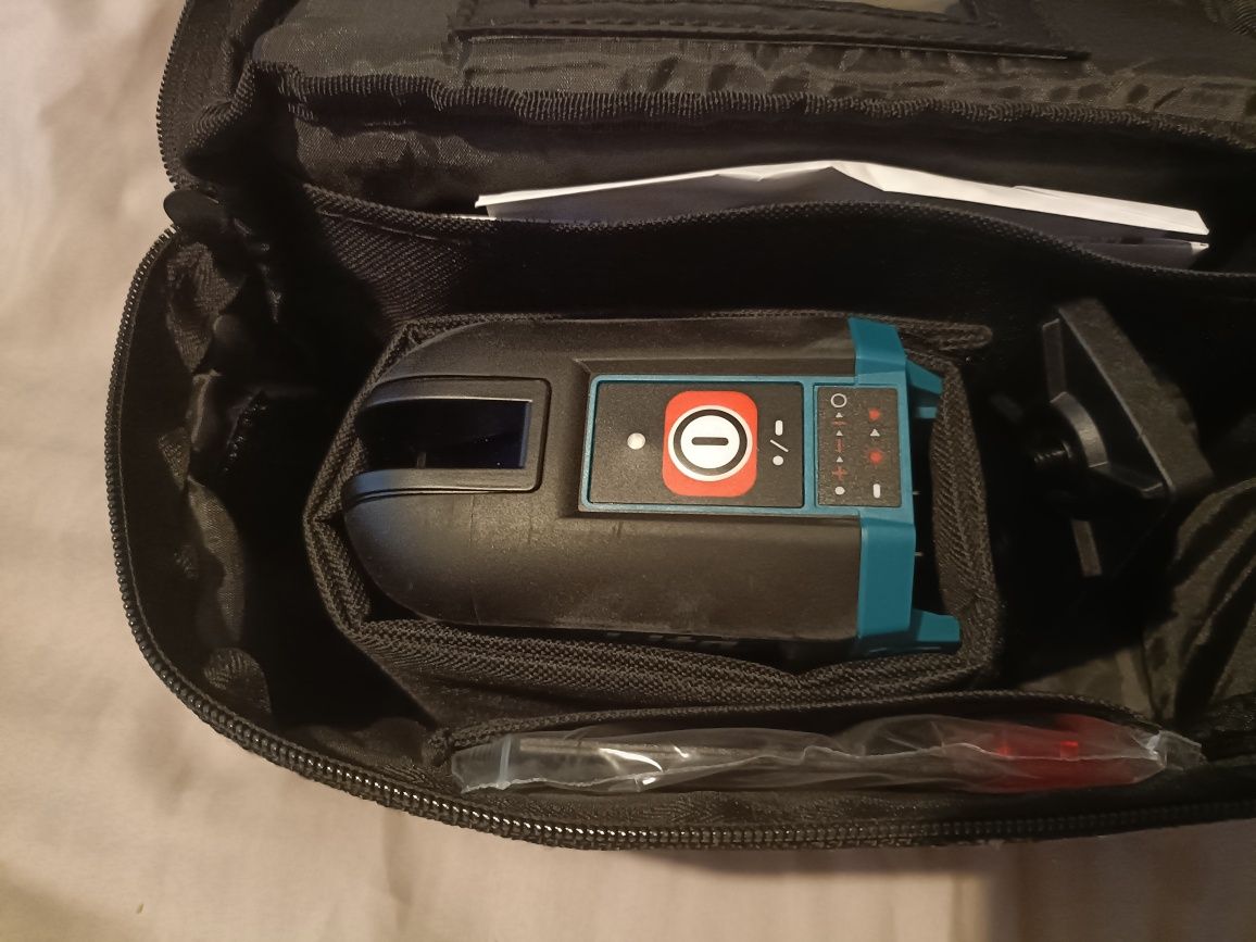 Laser krzyżowy Makita nowy