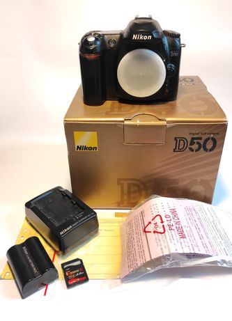 Camera digital Nikon D50