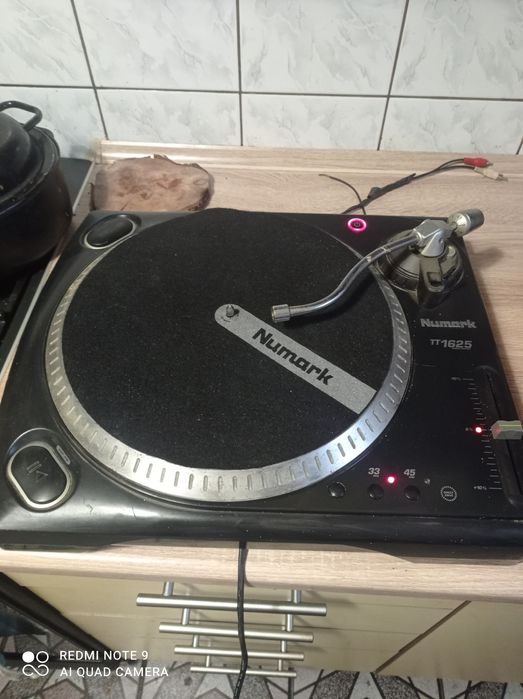 Gramofon Numark T 1625