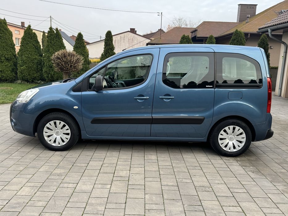 Citroen Berlingo 1.6 110km - stary silnik NFU, hak, nowy rozrząd, 5os.