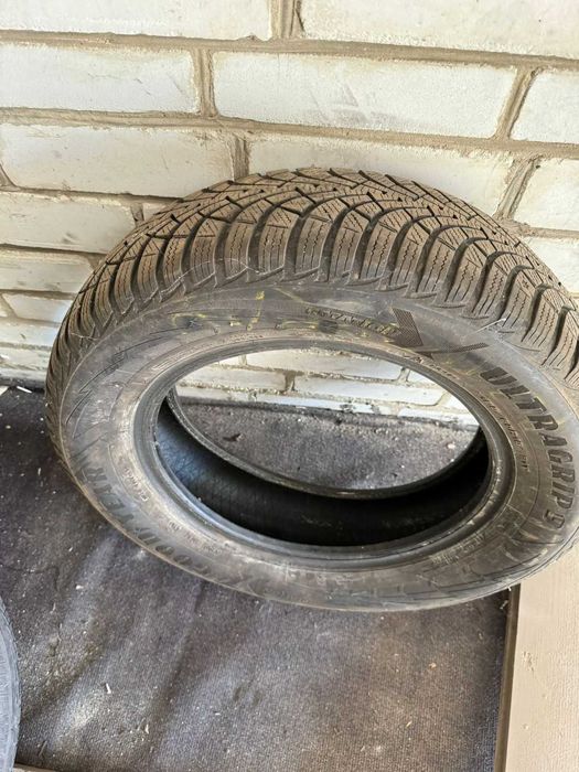 Goodyear UltraGrip 195/65 R15 91T б/в