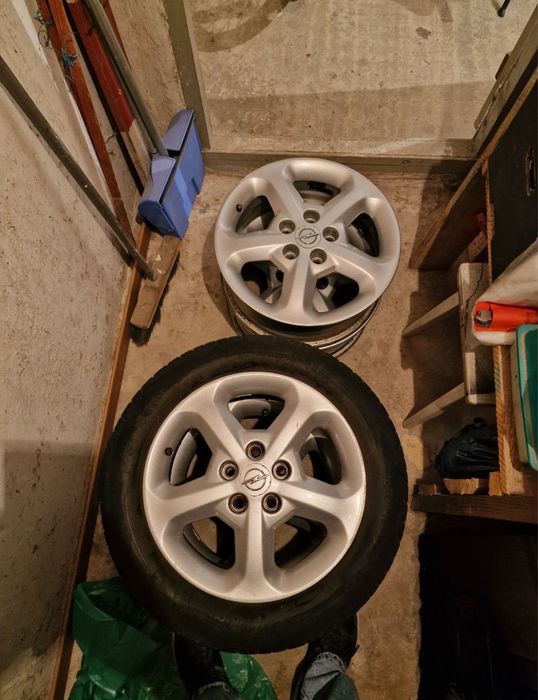 Felgi opel S16 w bardzo ładnym stanie