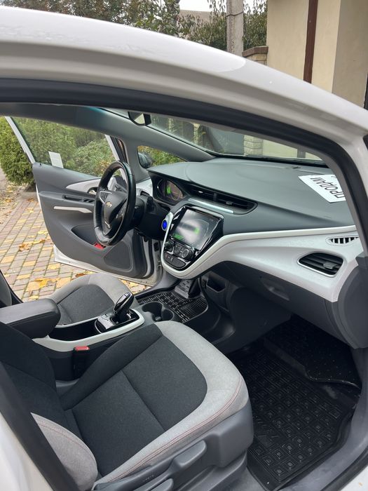 Продам Bolt 2017