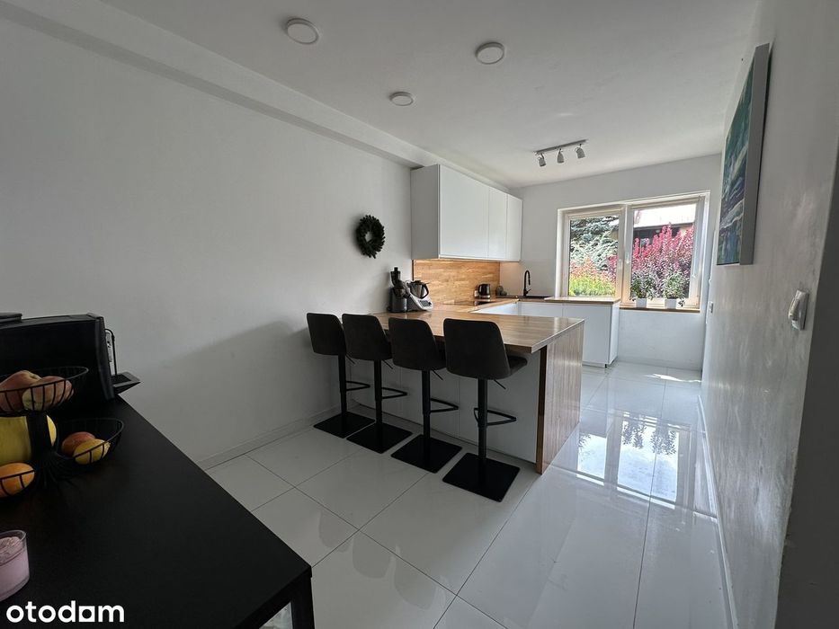 Rodzinny dom na sprzedaż.