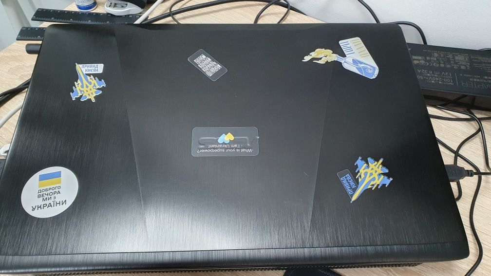 Ігровий ноутбук i7, 32 GB ОЗУ, 1050Ti, SSD 512+512, HDD 1TB Asus ROG