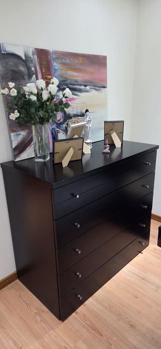 Quarto completo madeira escura