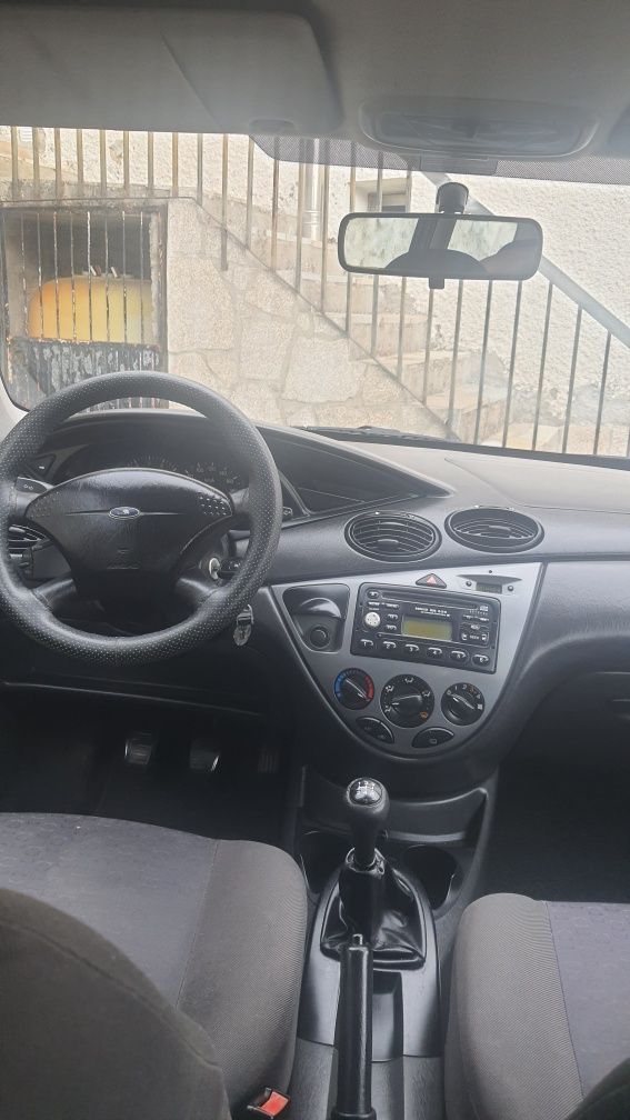 Ford focus 1.4 gasolina