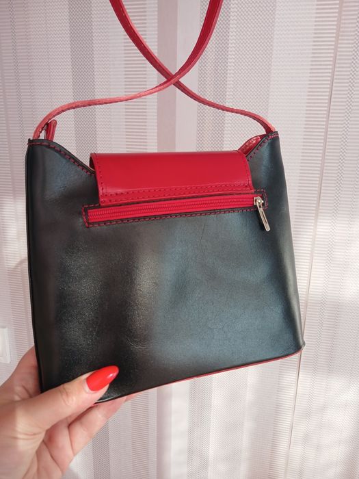 Шкіряна невелика сумочка