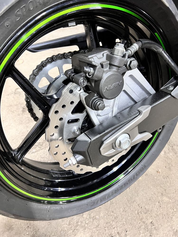 Японський мотоцикл kawasaki Z800 4 циліндра без пробігу по Україні
