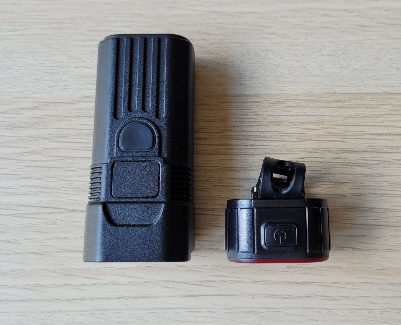 Zestaw lampek rowerowych GUB GH40 2000 lm 3600 mAh
