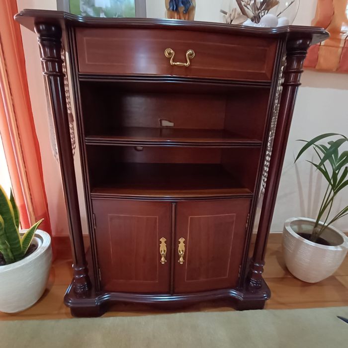 Movél antigo de sala