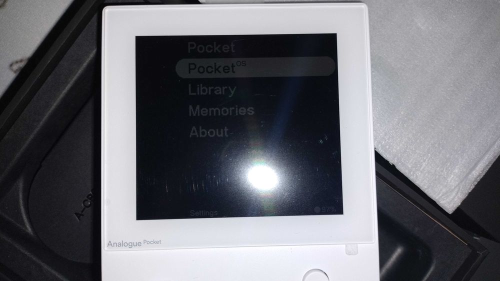 Analogue pocket - biały nowy