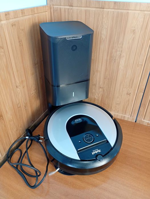 iRobot Roomba i7+ i7556 - Robot odkurzacz