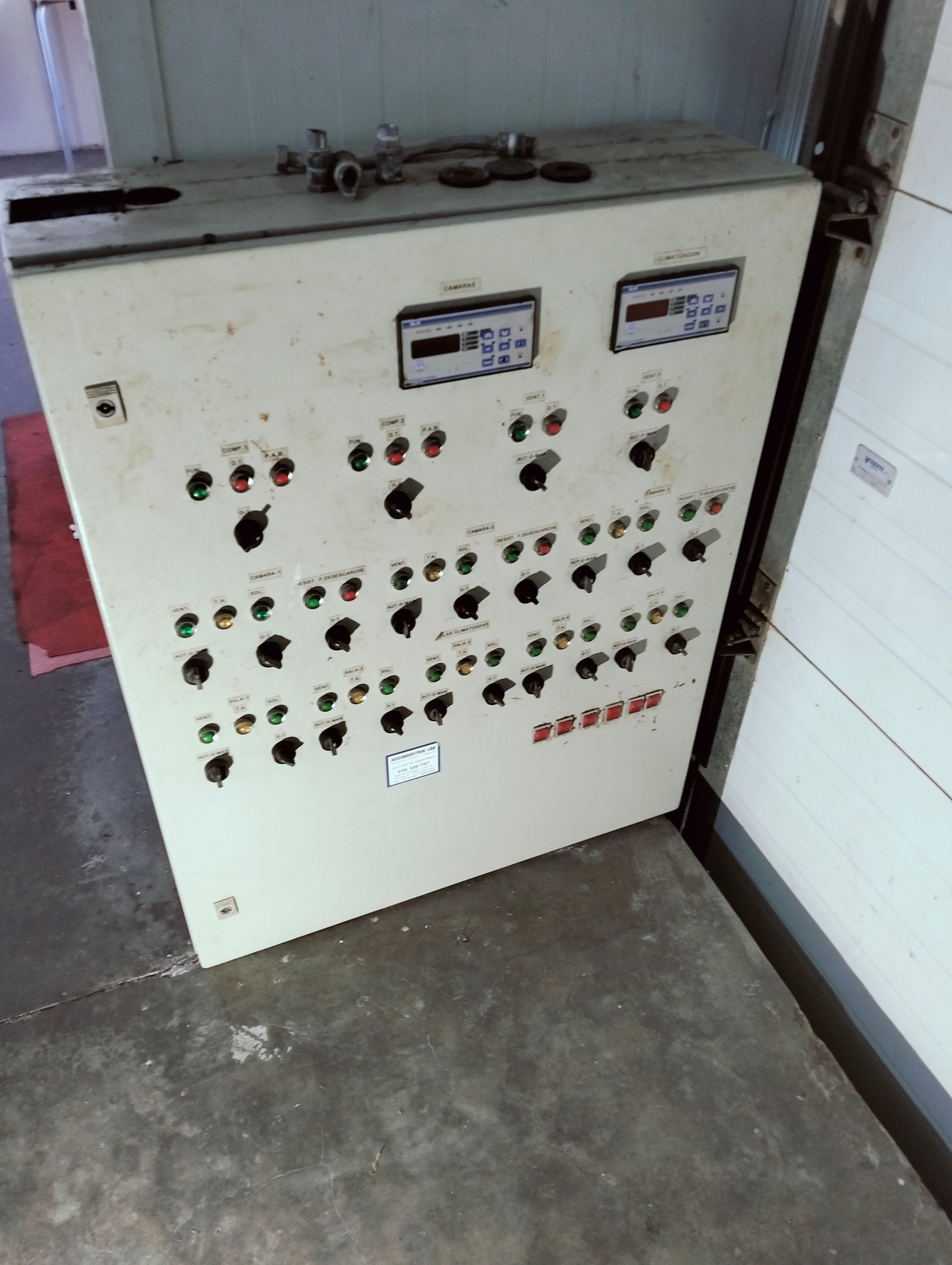 Quadro ELECTRICO INDUSTRIAL (con. disjuntores)
