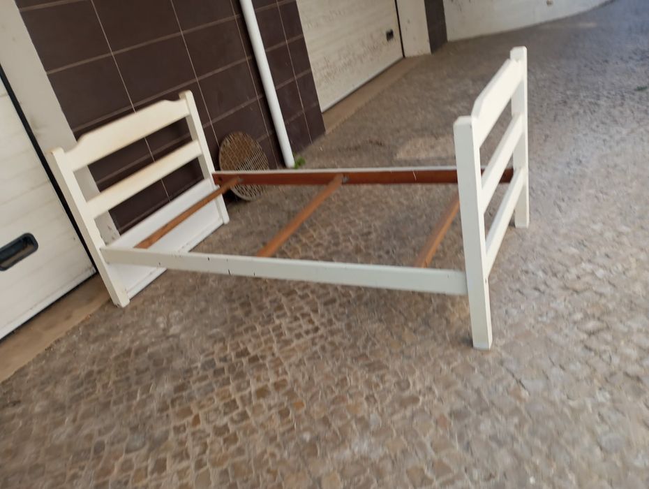 Cama  Solteiro madeira branca 195x98