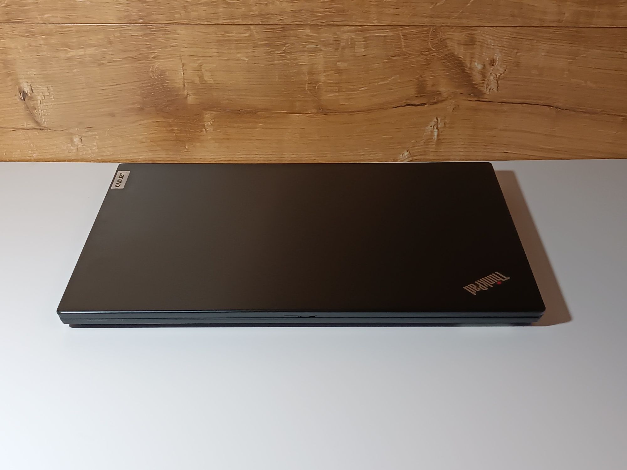 Потужний ноутбук для iT/ 15.6" FHD ips sensor/8 ядер/32 ОЗП/512 SSD