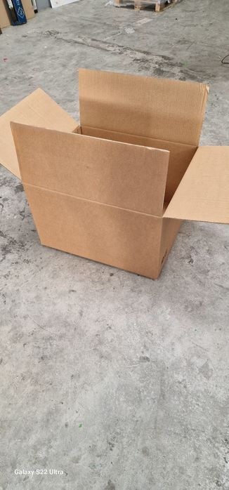 Caixas de cartão canelado