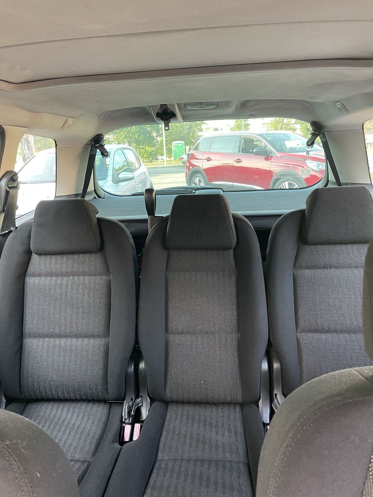 Peugeot 307 de 7 lugares - Diesel - Negociavel