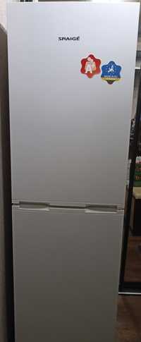 Холодильник Snaige S10021