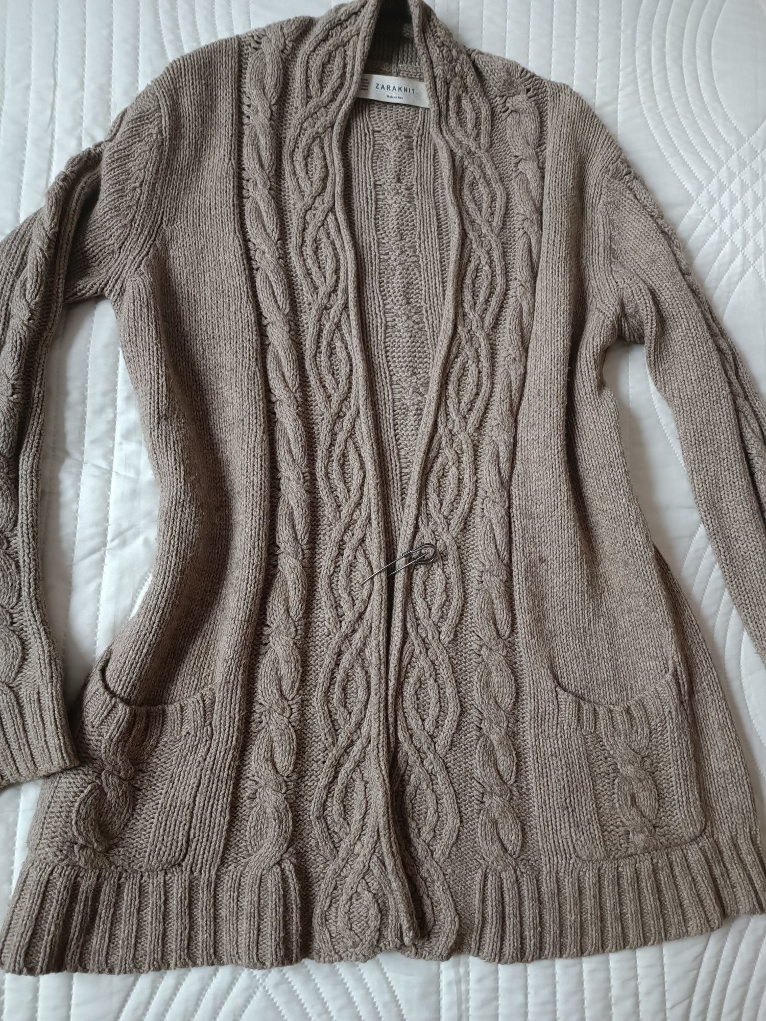 Sweter Zara kardigan splot warkocze