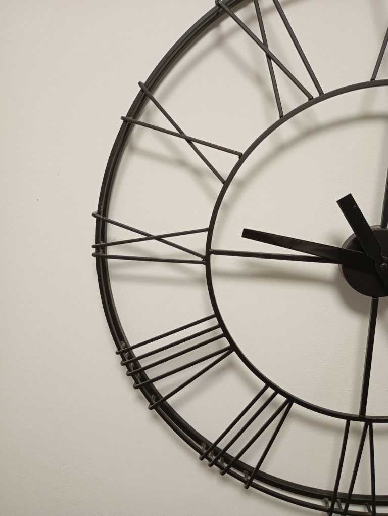 Relógio de Parede Metálico Preto